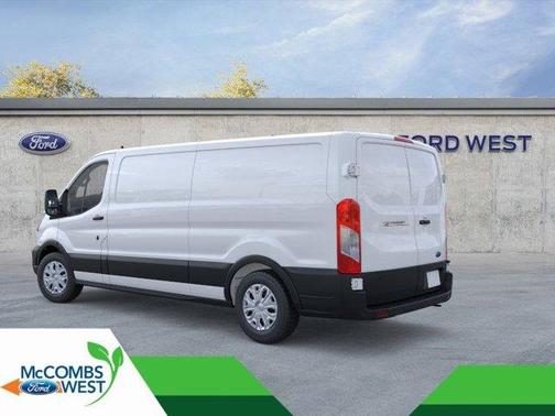 2025 Ford E-Transit Base