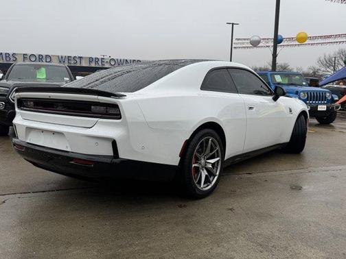 2025 Dodge Charger Daytona Scat Pack