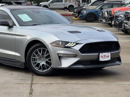 2022 Ford Mustang EcoBoost