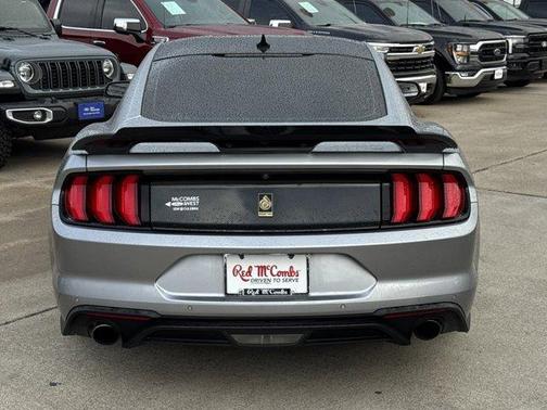2022 Ford Mustang EcoBoost