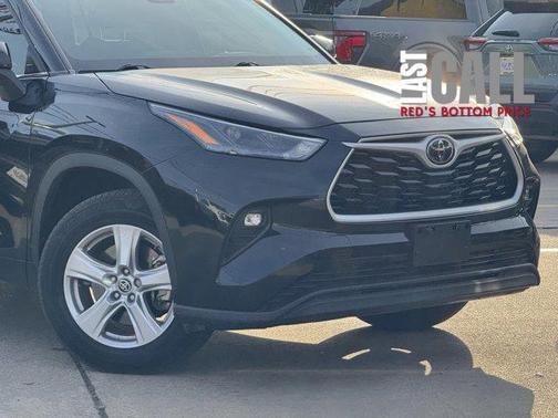 2023 Toyota Highlander LE