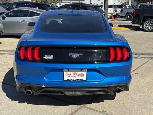 2021 Ford Mustang EcoBoost