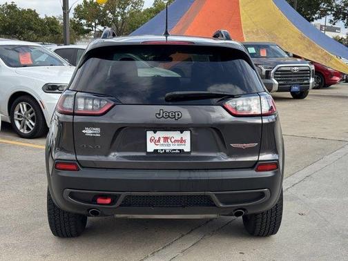 2022 Jeep Cherokee Trailhawk