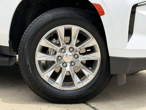 Summit White 2023 Chevrolet Suburban Premier