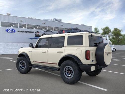 Wimbledon White 2026 Ford Bronco Outer Banks
