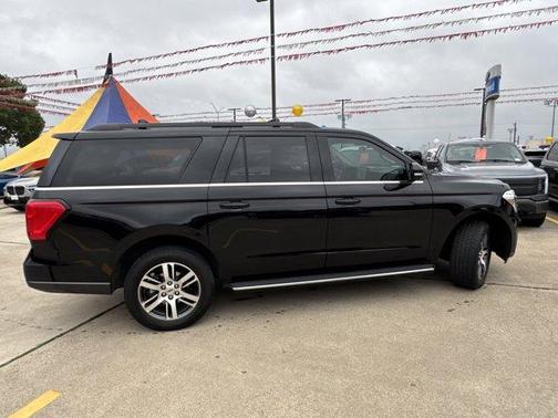2022 Ford Expedition Max XLT