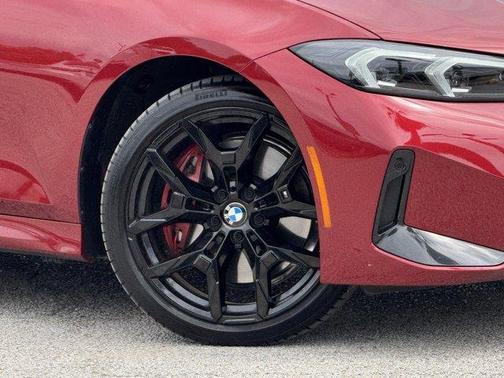 2025 BMW 330 i xDrive