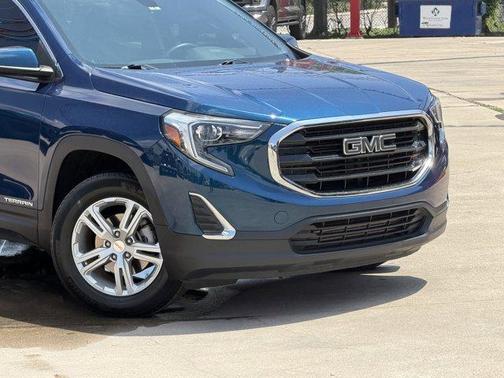 Blue Emerald Metallic 2020 GMC Terrain SLE