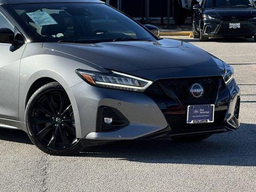 2023 Nissan Maxima SR
