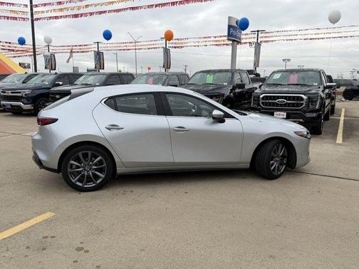 Sonic Silver Metallic 2019 Mazda Mazda3 FWD w/Preferred Package