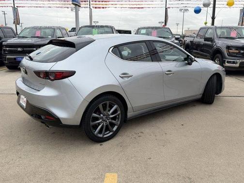 Sonic Silver Metallic 2019 Mazda Mazda3 FWD w/Preferred Package