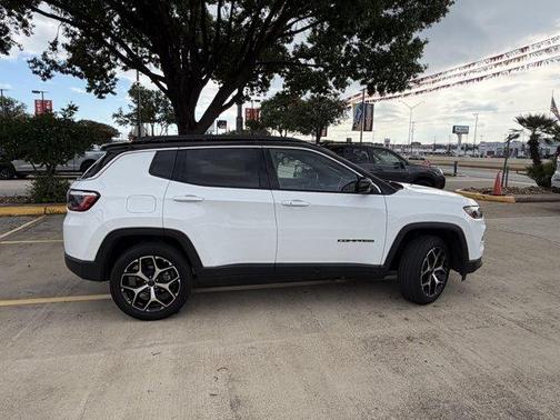 Bright White Clearcoat 2025 Jeep Compass Limited