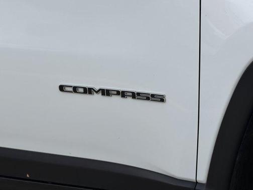 Bright White Clearcoat 2025 Jeep Compass Limited