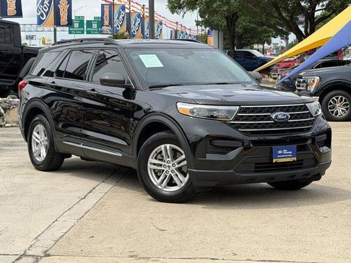 Agate Black Metallic 2024 Ford Explorer XLT