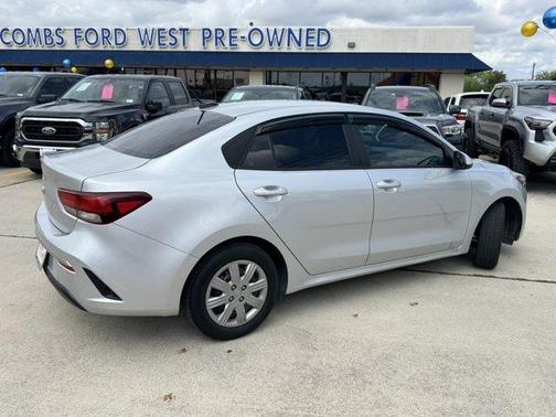 2022 Kia Rio S