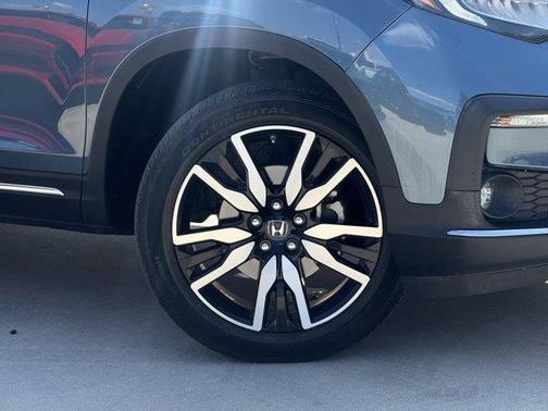 2020 Honda Pilot Touring 8-Passenger