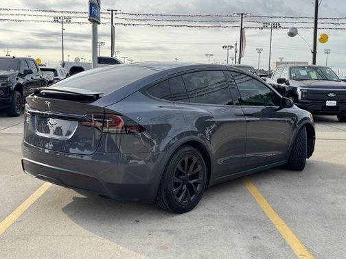 2023 Tesla Model X Base