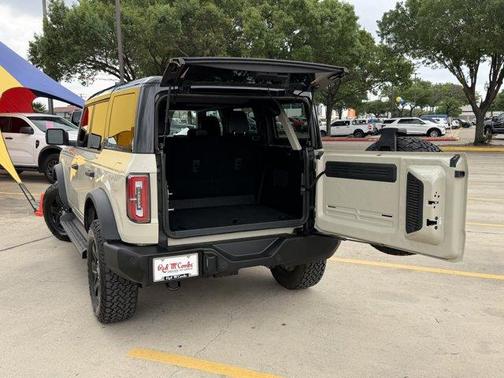 Desert Sand 2025 Ford Bronco Outer Banks