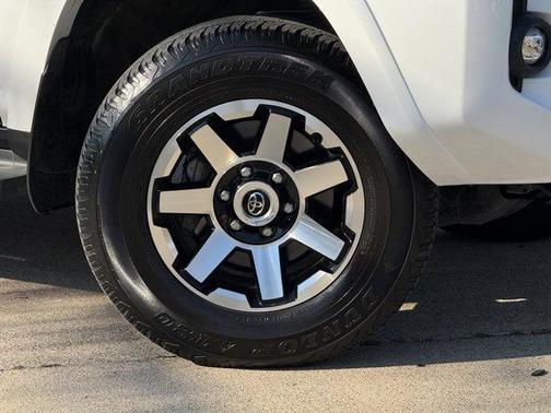 2024 Toyota 4Runner TRD Off Road