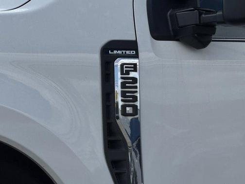 2024 Ford F-250 Platinum