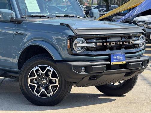 2023 Ford Bronco Outer Banks