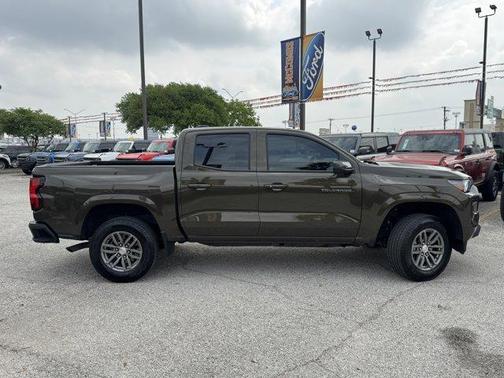 2024 Chevrolet Colorado LT