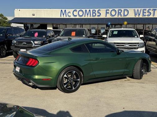 2022 Ford Mustang EcoBoost