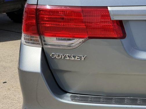 Silver 2010 Honda Odyssey EX-L