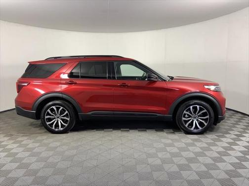 Photo 2 of 38 of 2020 Ford Explorer ST