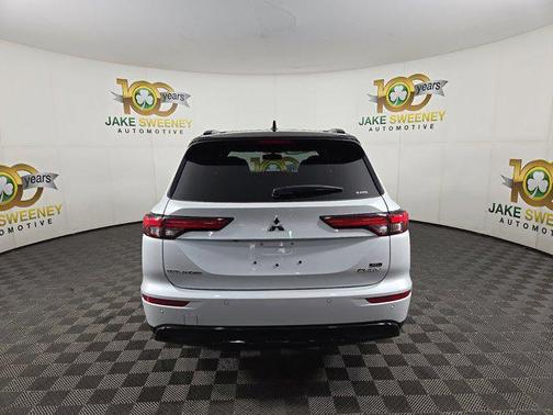 2025 Mitsubishi Outlander PHEV SEL