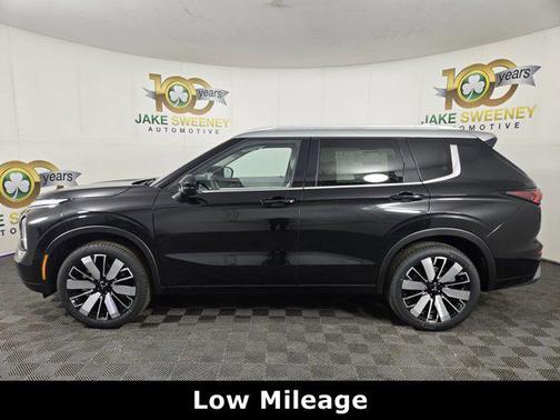 2025 Mitsubishi Outlander PLATINUM EDITION 2.5 S-AWC