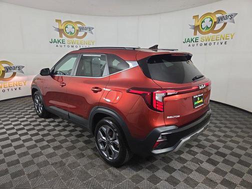 Mars Orange 2024 Kia Seltos S