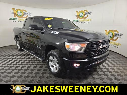 Diamond Black Crystal Pearlcoat 2023 RAM 1500 Big Horn/Lone Star