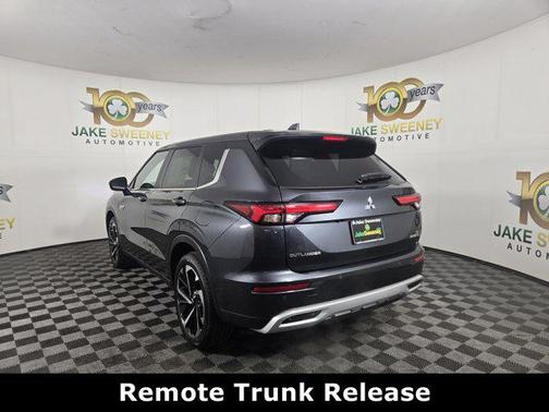 2025 Mitsubishi Outlander PHEV SE S-AWC