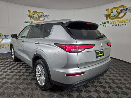 2023 Mitsubishi Outlander ES 2.5 S-AWC