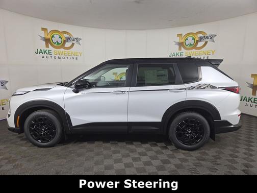 White Diamond With Black Roof 2026 Mitsubishi Outlander Trail Edition S-AWC