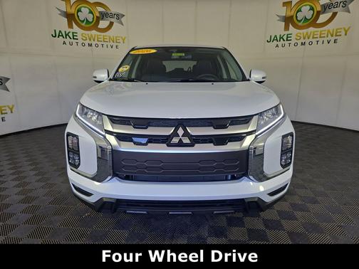 White Diamond 2026 Mitsubishi Outlander Sport SE