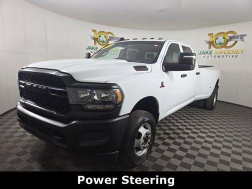 2023 RAM 3500 Tradesman Crew Cab 4x4 8' Box