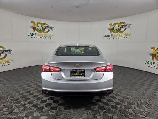 2022 Chevrolet Malibu FWD LT
