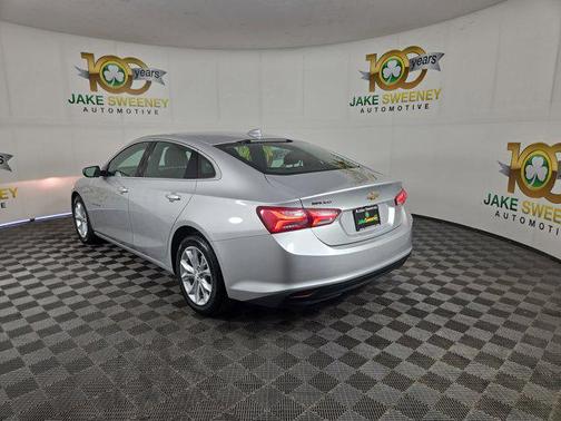 2022 Chevrolet Malibu FWD LT