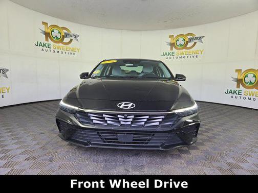 Abyss Black 2024 Hyundai ELANTRA Limited
