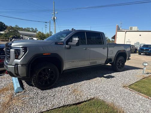 2024 GMC Sierra 2500 AT4