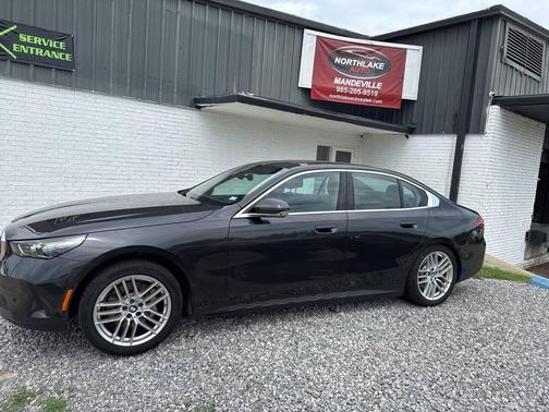 2025 BMW 530 i xDrive