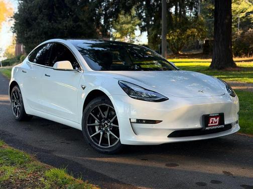 2019 Tesla Model 3 Standard Range Plus