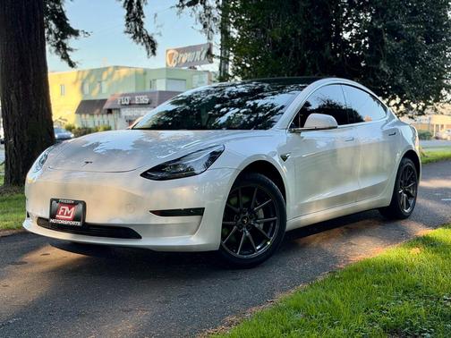2019 Tesla Model 3 Standard Range Plus
