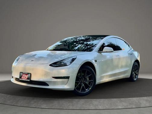 2019 Tesla Model 3 Standard Range Plus