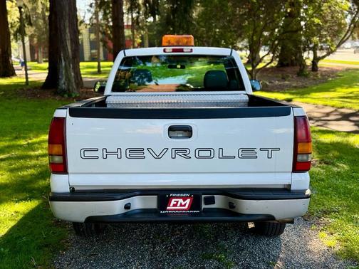 2002 Chevrolet Silverado 1500 Base