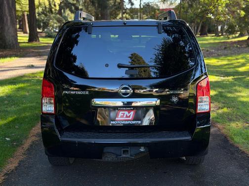 2012 Nissan Pathfinder Silver
