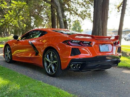 2020 Chevrolet Corvette Stingray w/2LT