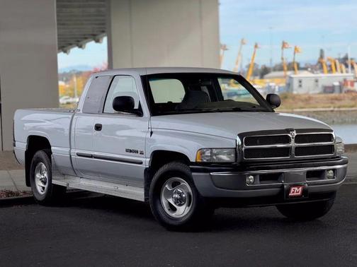 White 2001 Dodge Ram 1500 SLT